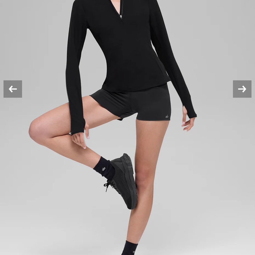New ALO soft Yoga Black 1/2 Zip long sleeve - Picture 5 of 8